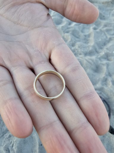 Ring in Strande am Strand verloren Ring in Strande am Strand gefunden